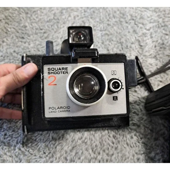 Lot VTG Polaroid Square Shooter 2 Land Camera Photography Decorations Untested - Picture 3 of 12